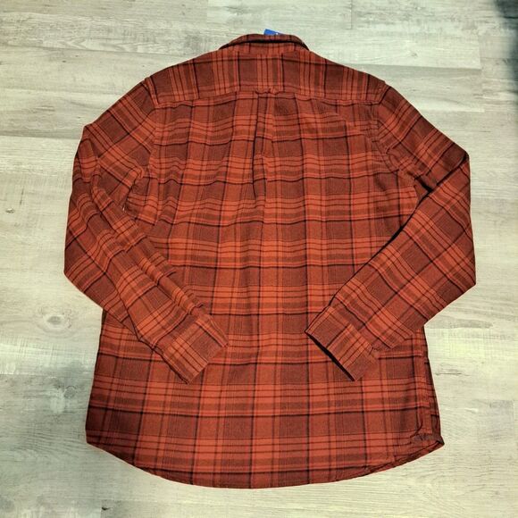 Grayers Men's Heritage Flannels Long Sleeve Shirt Red Plaid Large NWT - Picture 2 of 8